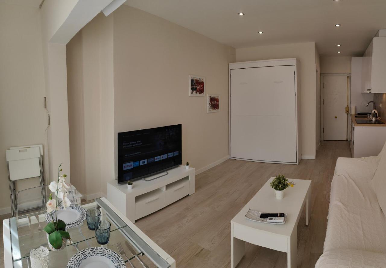 Coconut Begona Studio City Center Torremolinos Esterno foto